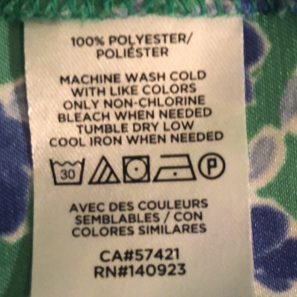 Ann Taylor Sleep pajama top Med. Green background with white and blue flowers - Picture 12 of 12